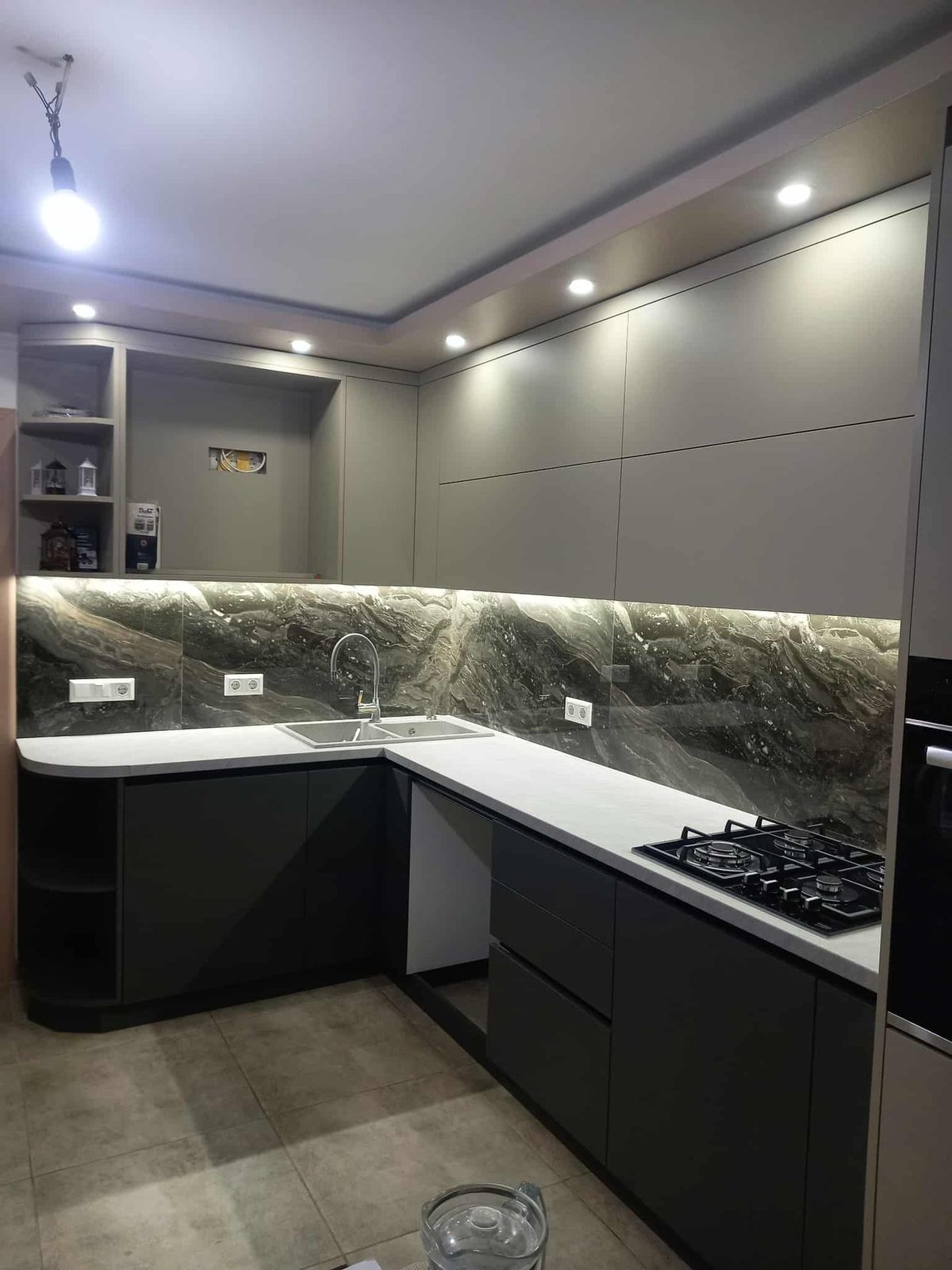 Grey and anthracite fitted kitchen